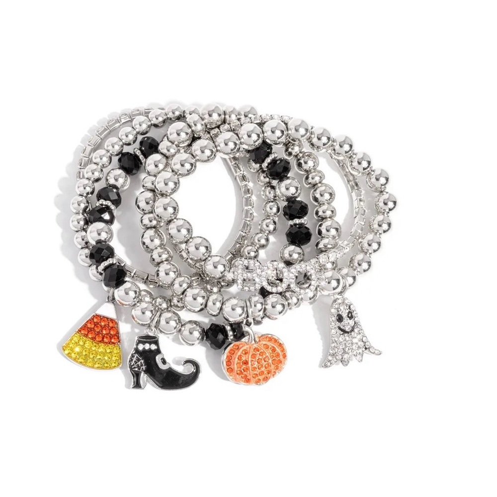 *NEW*  Paparazzi Silver and Black Charm Bracelets

“Spooky Shimmer”